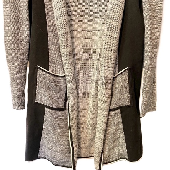 Chico’s open front gray black cardigan size 1/Med - Picture 3 of 9
